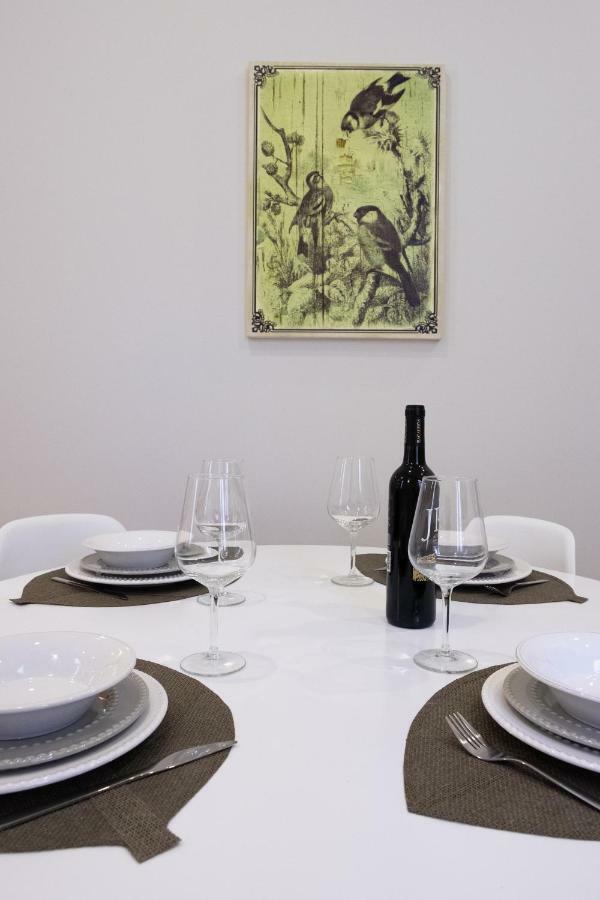 Alda'S Vintage Apartments With Free Parking Porto Luaran gambar